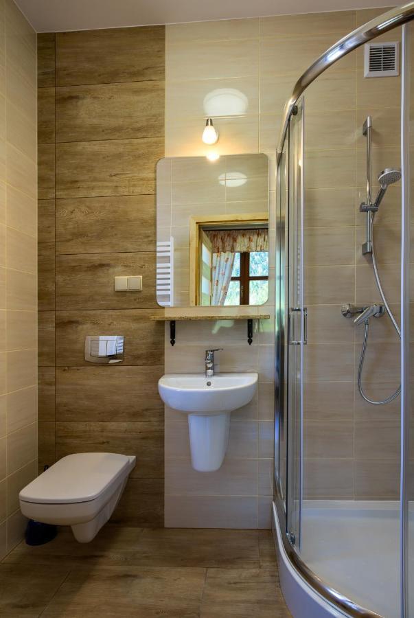 Bed and Breakfast Schronisko Pttk Trzy Korony Сромовце-Нижне Экстерьер фото