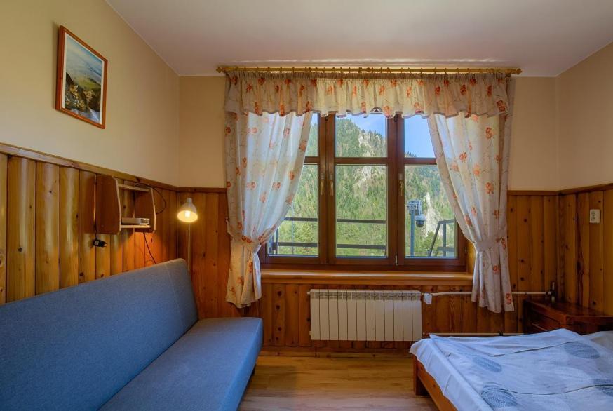 Bed and Breakfast Schronisko Pttk Trzy Korony Сромовце-Нижне Экстерьер фото