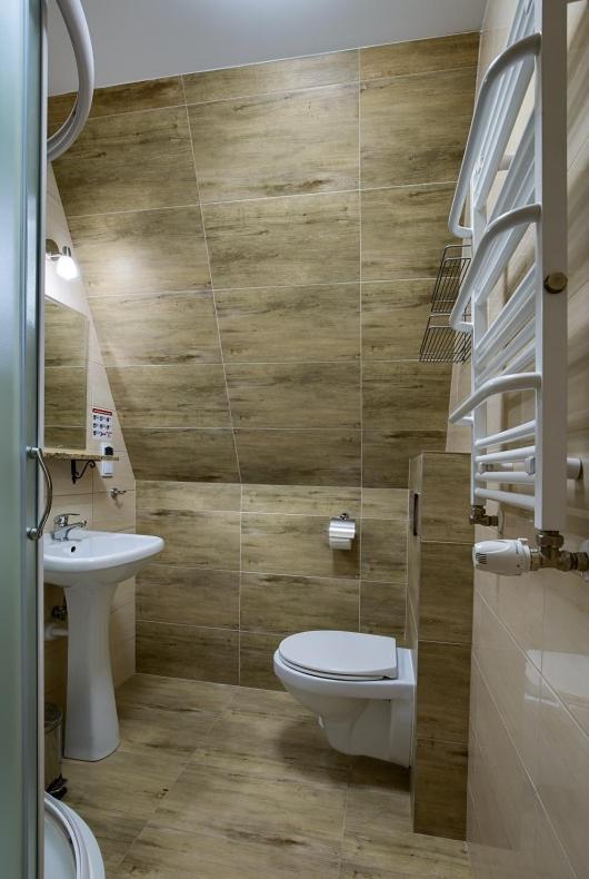 Bed and Breakfast Schronisko Pttk Trzy Korony Сромовце-Нижне Экстерьер фото